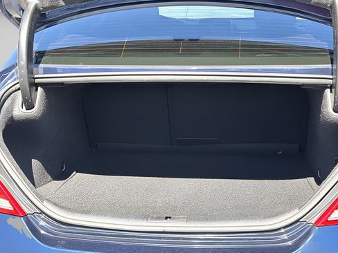 Used 2020 Genesis G70 2.0T w/ Elite Package image 8