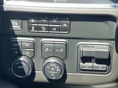 Used 2025 Chevrolet Tahoe RST w/ Comfort Package AWD/4WD image 27