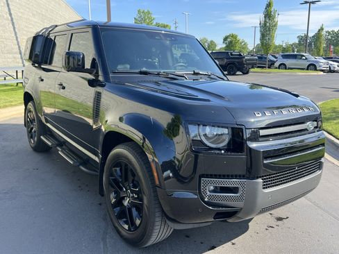 Used 2024 Land Rover Defender 130 Outbound image 10