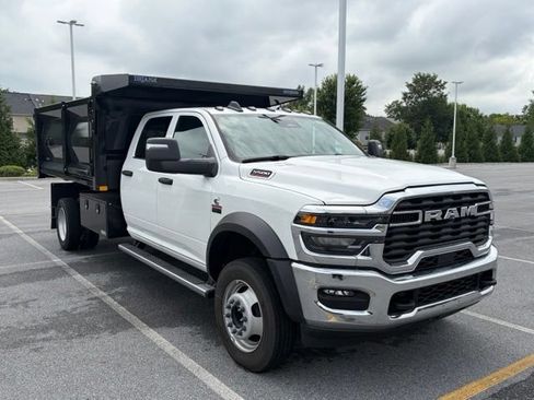 New 2026 RAM 5500 Tradesman w/ Chrome Appearance Group AWD/4WD image 2