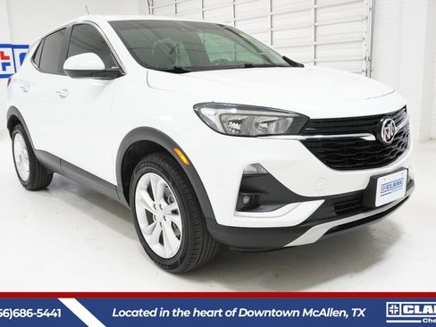 Used 2023 Buick Encore GX Preferred w/ Cold Weather Comfort Package AWD/4WD image 3