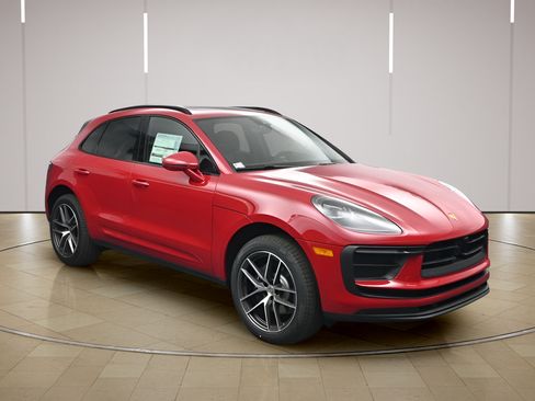 New 2026 Porsche Macan AWD/4WD image 24