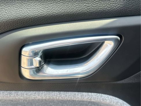 New 2025 Jeep Compass Latitude w/ Convenience Group image 24