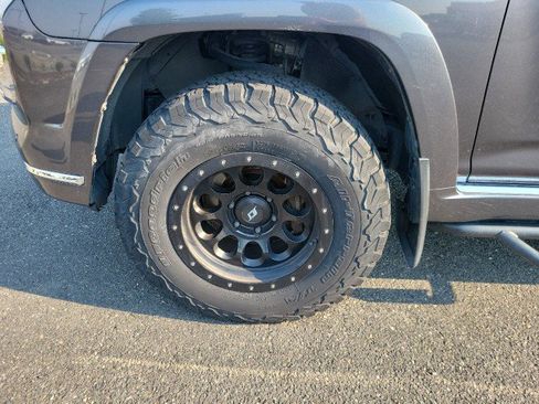 Used 2019 Toyota 4Runner Limited AWD/4WD image 9