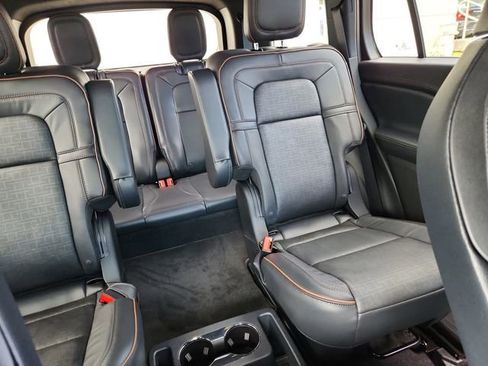 New 2025 Lincoln Aviator Black Label w/ Jet Appearance Package image 15