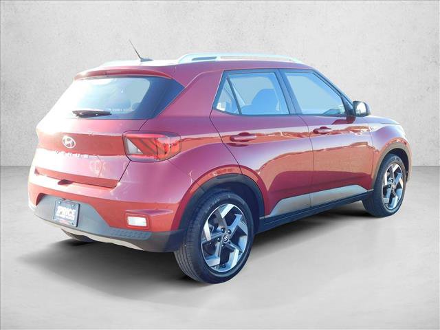 Used 2024 Hyundai Venue SEL FWD image 8