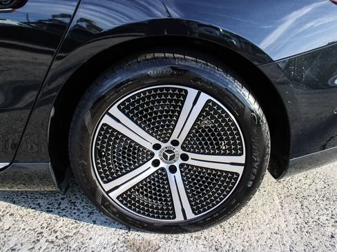 Used 2023 Mercedes-Benz EQS 450+ 4MATIC Sedan image 36
