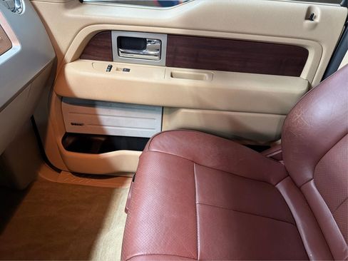 Used 2014 Ford F150 King Ranch w/ King Ranch Luxury Package AWD/4WD image 37