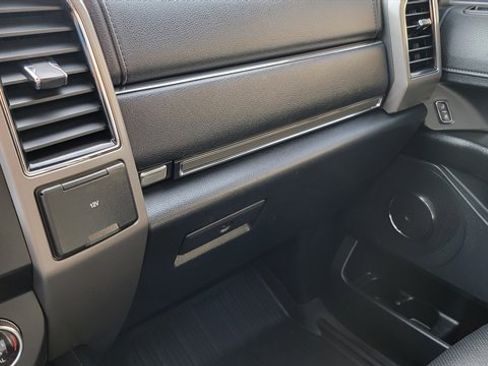 Used 2020 Ford Expedition XLT w/ Equipment Group 202A image 31