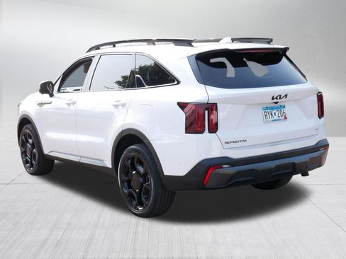 Used 2025 Kia Sorento SX AWD/4WD image 5