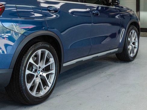 Used 2022 BMW X5 xDrive40i w/ Climate Comfort Package AWD/4WD image 35