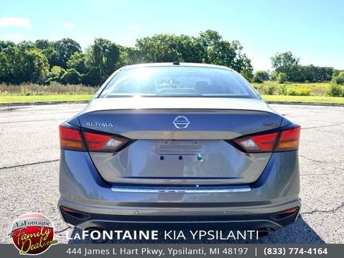 Used 2021 Nissan Altima 2.5 SR w/ SR Premium Package FWD image 4