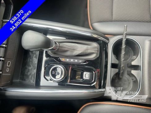 Used 2024 GMC Canyon AT4 w/ Canyon Safety Plus Package image 17