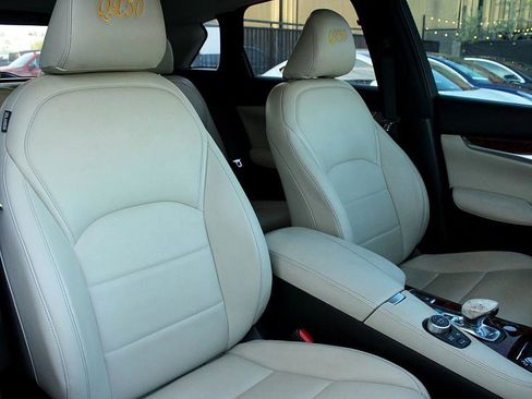 Used 2020 INFINITI QX50 Luxe w/ Navigation Package image 21