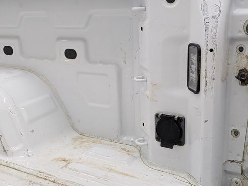 Used 2023 Chevrolet Silverado 1500 LT AWD/4WD image 17