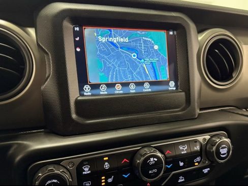 Used 2021 Jeep Wrangler Unlimited Sport AWD/4WD image 35
