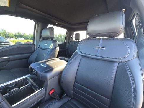 Used 2025 Ford F250 Platinum image 23