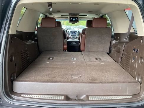 Used 2018 Chevrolet Tahoe Premier AWD/4WD image 10