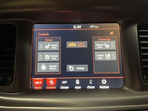 Used 2023 Dodge Charger R/T w/ Plus Group RWD image 28