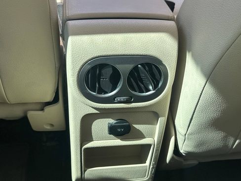 Used 2016 Volkswagen Tiguan SE FWD image 24