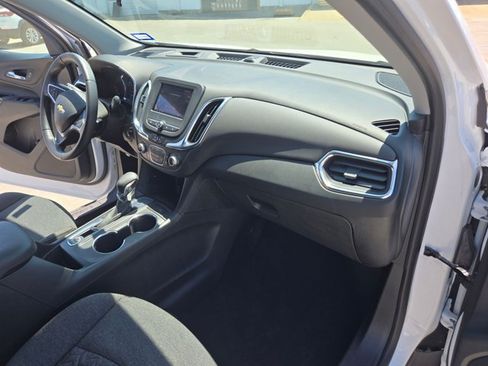 Used 2022 Chevrolet Equinox LT FWD image 23