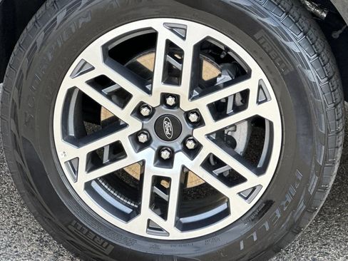 Used 2025 Ford Expedition Active AWD/4WD image 39