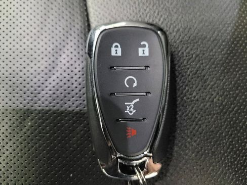 Used 2019 Chevrolet Equinox Premier AWD/4WD image 32