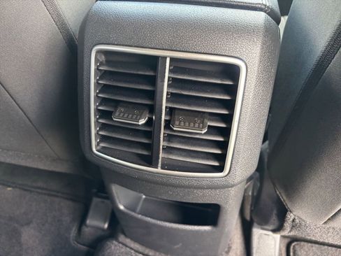 Used 2025 Kia Sportage LX image 22