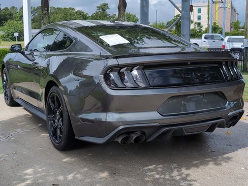 Used 2020 Ford Mustang GT Premium w/ Black Accent Package RWD image 8