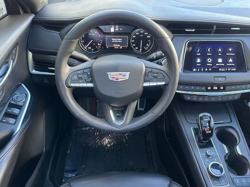 Used 2022 Cadillac XT4 Sport AWD/4WD image 16
