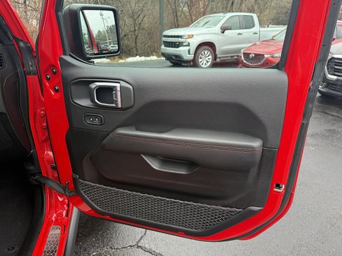 Used 2023 Jeep Wrangler Rubicon w/ Steel Bumper Group image 12