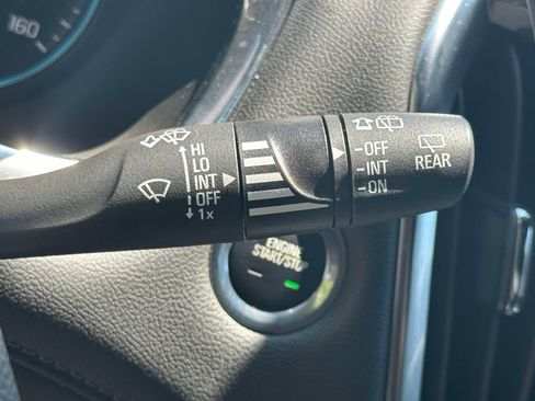 Used 2023 Chevrolet Traverse LT w/ LPO, Floor Liner Package AWD/4WD image 23