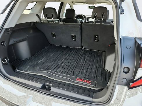 Used 2019 GMC Terrain SLE w/ Driver Convenience Package AWD/4WD image 30