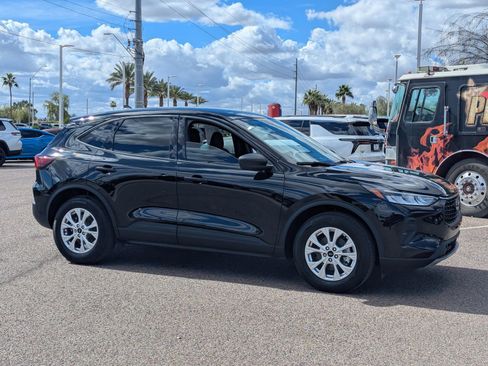 Certified 2025 Ford Escape Active w/ Tech Pack #1 image 5