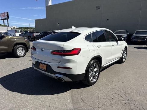 Used 2025 BMW X4 xDrive30i AWD/4WD image 3
