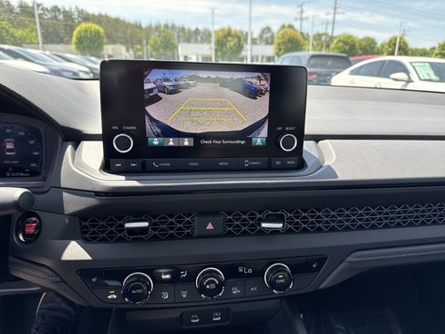 Certified 2025 Honda Accord SE image 29