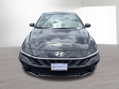 New 2026 Hyundai Elantra SEL Sport Premium FWD image 3
