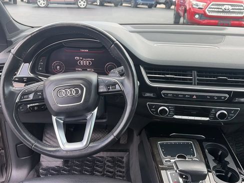 Used 2018 Audi Q7 3.0T Prestige w/ Prestige Package AWD/4WD image 18
