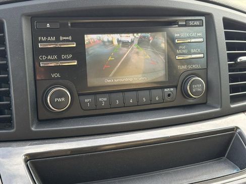 Used 2013 Nissan Quest SV w/ Leather Pkg image 8