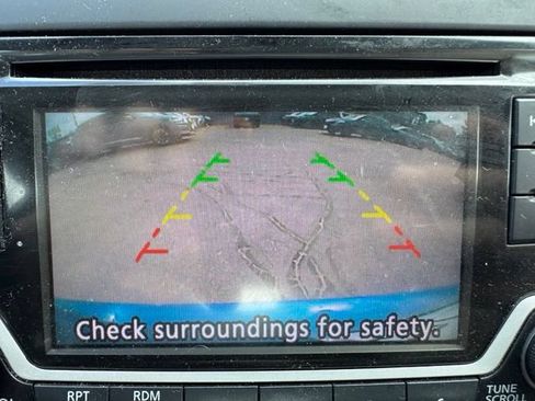 Used 2015 Nissan Sentra SR FWD image 20