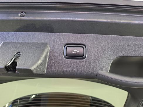 New 2026 Kia Sportage EX w/ EX Panorama Roof Package image 36