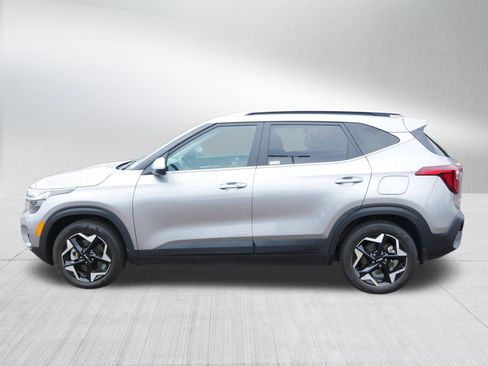 Used 2024 Kia Seltos EX AWD/4WD image 4
