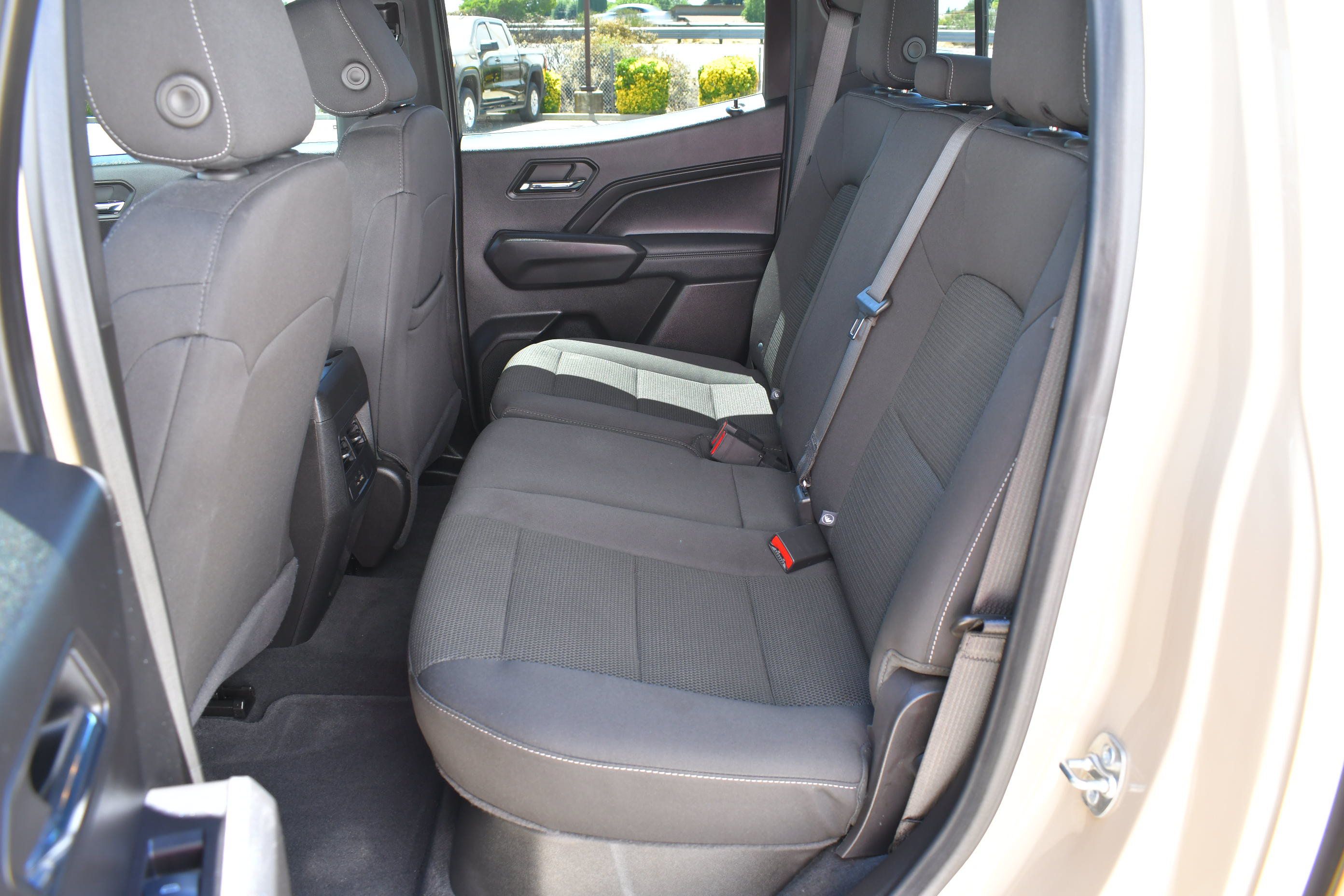 Used 2024 GMC Canyon Elevation w/ Convenience Package RWD image 22
