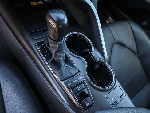 Used 2024 Toyota Camry XSE FWD image 18