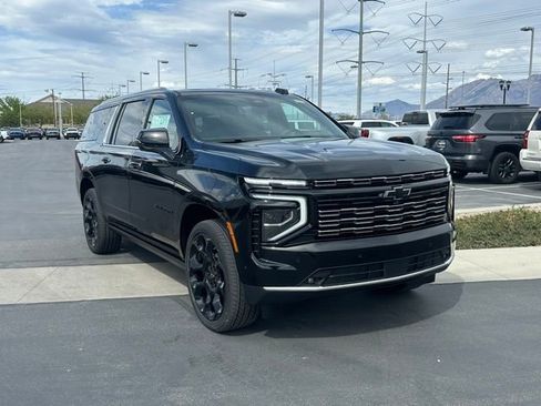 New 2026 Chevrolet Suburban High Country AWD/4WD image 29