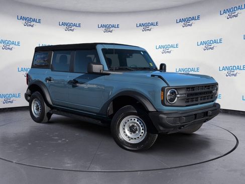 Used 2022 Ford Bronco 4-Door image 2