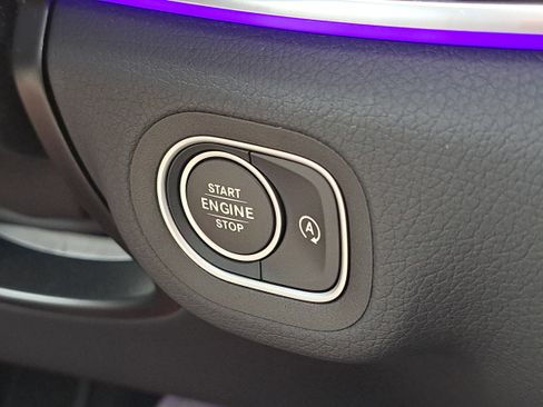 Used 2025 Mercedes-Benz GLS 450 4MATIC image 24