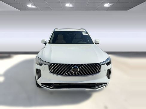 New 2026 Volvo XC90 T8 Plus w/ Protection Package Premier AWD/4WD image 6