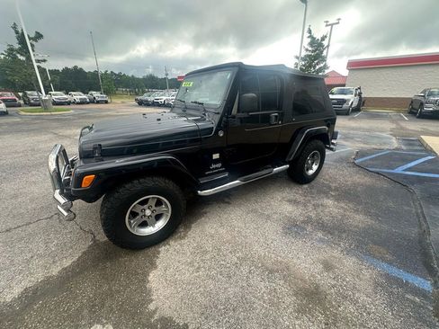 Used 2005 Jeep Wrangler Unlimited image 3