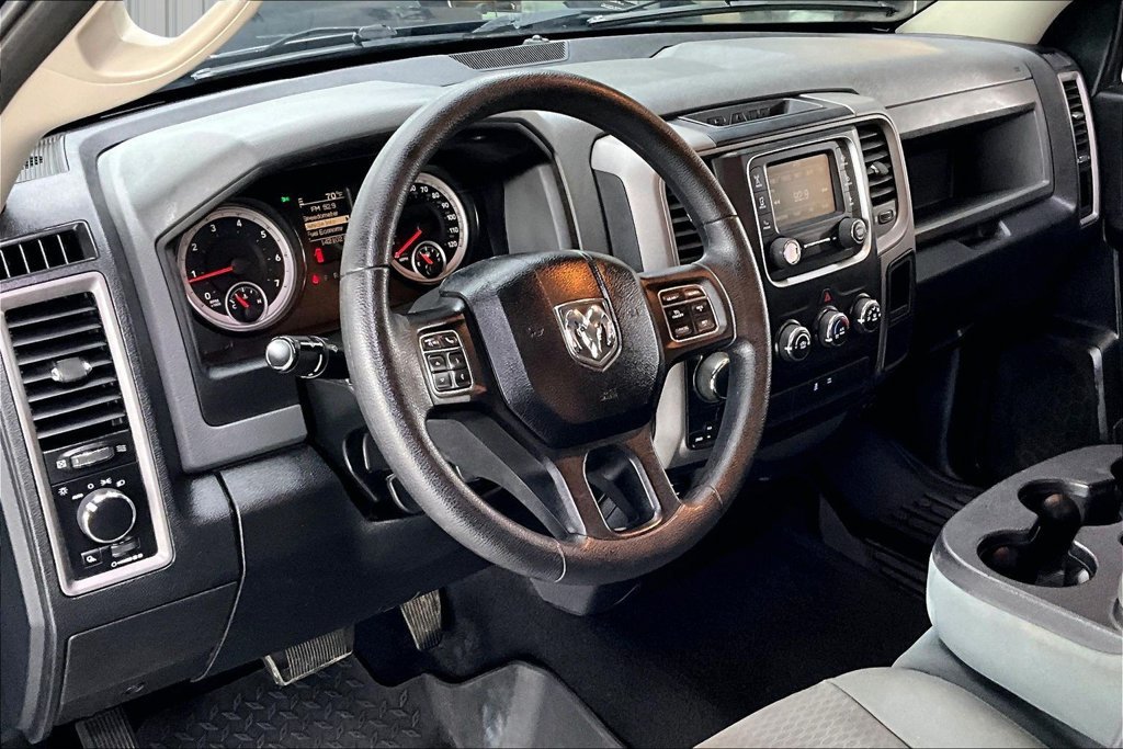 Used 2017 RAM 1500 ST w/ SXT Appearance Group AWD/4WD image 15
